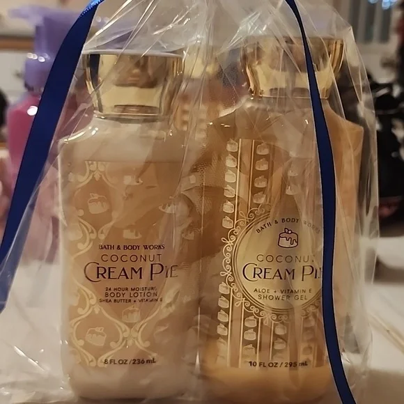 Bath & Body Works Bath And Body Works Coconut Cream Pie Set *NEW SEALED* - Picture 1 of 1